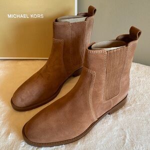 Michael Kors Women's Tan Suede Ankle Boots Ella Flat Bootie Size 7.5